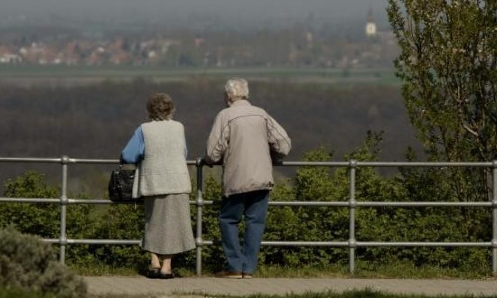 couple-1024×683-600×400